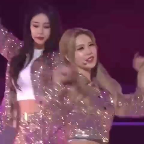 Roly Poly Dance Performance by T-ara Members