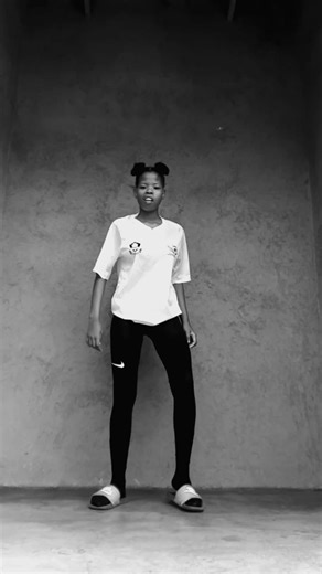 dc: @Njinji_dala_azi ×@Costar_rsa