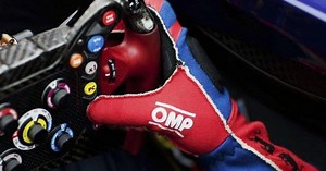 The Mind-Blowing Complexity of F1 Steering Wheels