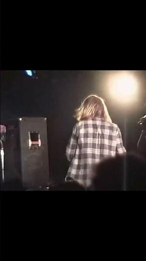 It's so crazy, Kurt broke the guitar in half with his head!#kurtcobain #nirvana