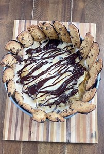 easy ice cream cake your family will love this cooking video shows how to make a sweet and salty ice cream cake with a beautiful presentation - so quick and easy! | Brooklyn B