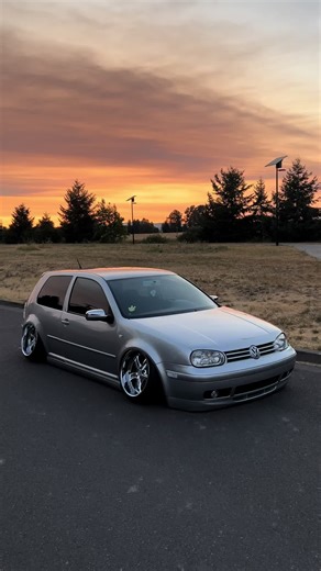 Stunning Oregon Sunset: A VW GTI Experience