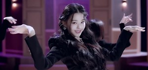 IZ*ONE dévoile un nouveau teaser MV pour « D-D-DANCE »