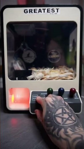 SNOOZE Game: Catch & Win!