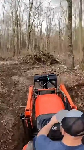 9.7K views · 71 reactions | Moving Giant Logs for Milling #hometownacres #firewood | Hometownacres | Facebook
