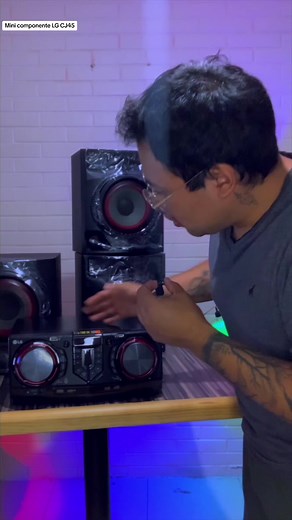 Potente mini componente LG CJ45 con conexión Bluetooth