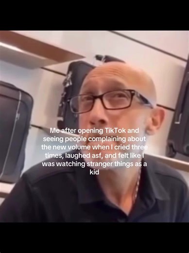 Are you ppl fan of the serie or you just want to hate? #strangerthings #haters #fan #netflix