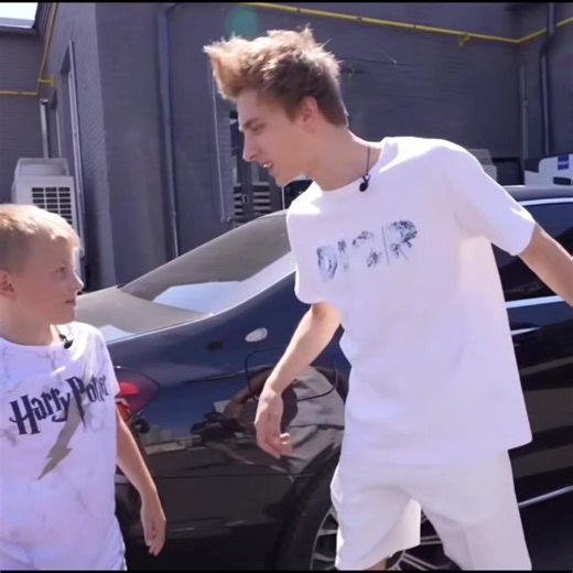 я не умею монтировать #techtok #tech #mi11ultra #течток #iphone #а4 #Влад #samsung #samsungs21 #samsungs21ultra