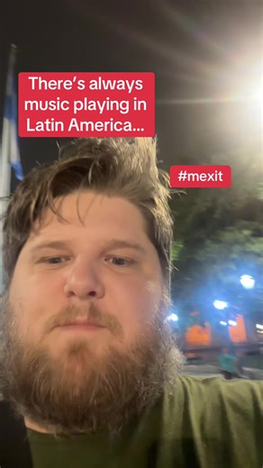 There’s always music playing in Latin America #passportbros #digitalnomad #argentina #cordoba #mexit