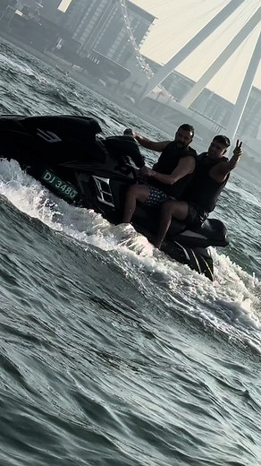 ‏#MOMO @Cheb Oussama #dubai🇦🇪 #الشعب_الصيني_ماله_حل😂😂