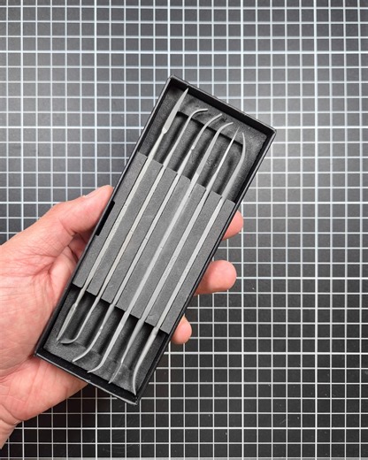 Jewellery Design Artist on Instagram: "073/100 : RIFFLER FILES . Effectively curved needle files and available in different coarseness #0 & #2 . The different profiles allow you to file in the most awkward of places where a straight file cannot reach . Make sure you buy the right size riffler files, I made the mistake of ordering 180 mm length thinking I’d like some longer files… but they were much bigger! So get the 150 mm for general jewellery bench work . . . . . #100daystoolchallenge #aliste