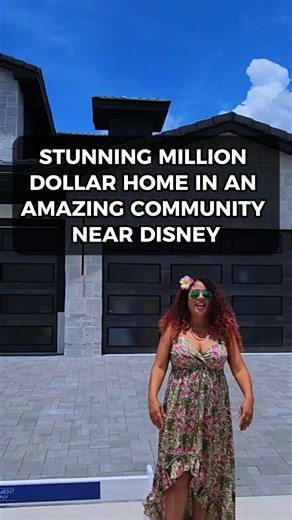 🏡 What $1 Million Buys Near Disney Orlando | Luxury Home Tour in Providence Resort Community ✨ Welcome to the Aspen Estate, a stunning custom luxury home by ABD Development, located in the award-winning Providence Golf Club Community in Davenport, FL. From the moment you walk through the grand entrance, you’ll be captivated by the modern Miami-inspired design, soaring glass windows, luxury finishes, and stunning lake views. Inside, discover: 🏡 Home Highlights – Aspen Estate ✨ 3,342 sq ft of co