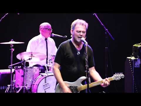 THE KINGBEES 2014 : My Mistake Rockin my life away