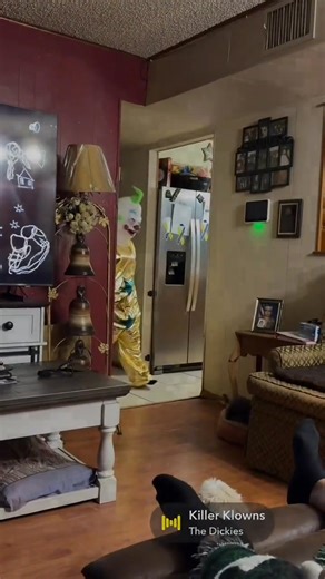 40 reactions · 12 comments | KILLER KLOWNS FROM OUTER SPACE #shorty #halloween2025 #1980sbestmovie | Kayla Garza | Facebook