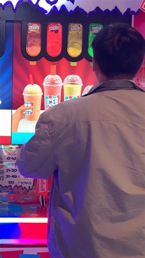 Trying the new ICEE Arcade Game! 😎🕹️ #arcade #gaming