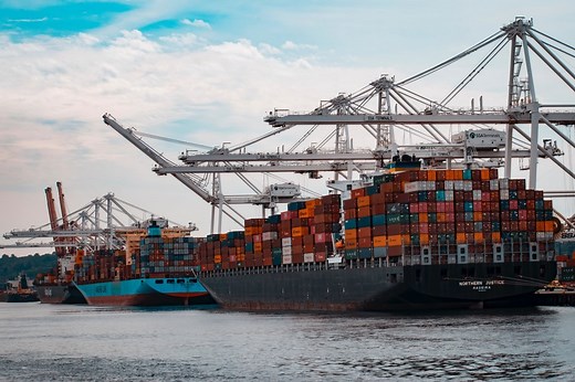 How the shipping industry can achieve net-zero emissions