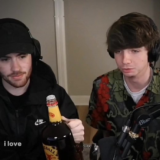 one last kiss.. #pandaz4sapnap #sapnap #karljacobs #karlnap #karlnapmeetup #karlnapsupremacy #karlnapedit #i♡karlnap #hugs4quack3ty #karljacobsmybeloved #sapnapmybeloved #sapnapandkarl