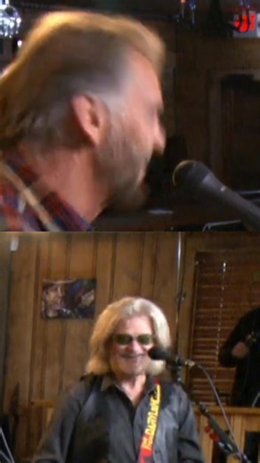 Daryl Hall and Kenny Loggins - Your Mama Don't Dance Watch more at lfdh.com | Daryl Hall