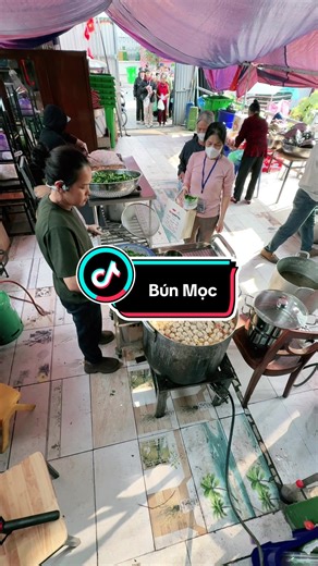 Nét văn hoá trong việc xin cơm và bún