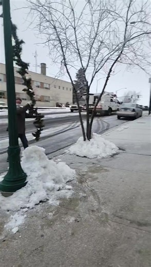 It is that time of the year Help us decorate Grangeville light posts Tuesday November 4th Meet us at 630am Elks basement Need at least 5 people to help It takes us about 1.5 hrs | Grangeville Chamber of Commerce