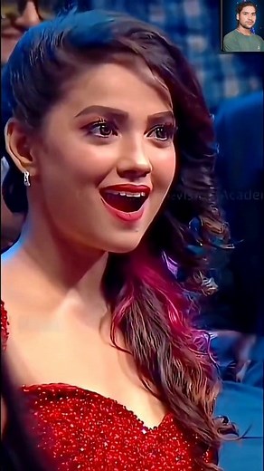 771K views · 10K reactions | De de pyara de song par dance kiya Mind-blowing dancer #love #viralvideo #trending #bollywood #dance #reels #trending | Farmood Hasan | Facebook