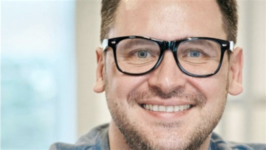 A Smarter Way to Eliminate Glare from Glasses