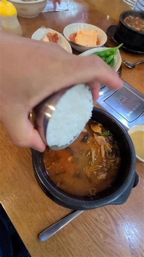 찐한!! 국물~ 우거지 뼈해장국 아침 먹방! 씹히는 우거지~ 뜯어먹고 소스에 찍어먹고~👍 오감 만족! 24시 뼈다귀 해장국~ 위치는 추가설명 참고하세요~👍🎶🍀