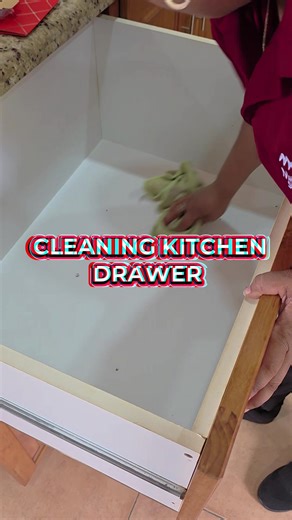 Kitchen Drawer Cleaning Tips for a Tidy Home