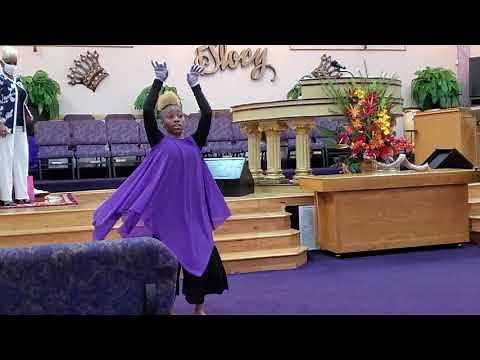Greater Is Coming praise dance - Jekalyn Carr