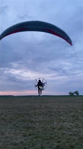 This is what landing in a paramotor looks like