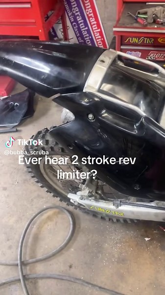 🤔hmm #2stroke #1990s #husky #dirtbike #fyp #fypシ゚viral #1kviews #bike