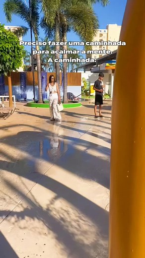 Tô praticando atividade física do meu jeito: passo a passo rumo à piscina! 😂 Sol, calor, parque aquático e aquele clima de férias… essa é a caminhada que eu preciso e que todo mundo merece. Vem também! Garanta já seu ingresso 👉🏻wamparks.com.br #caldasnovas #viagem #meme #férias #blackfriday | WAM Parks