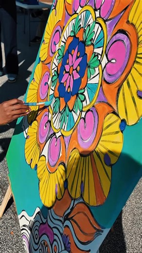 🎨 Art Old National: Colors of the Community 🎨 What happens when placemaking meets creativity? You get transformation — not just of space, but of community spirit. This finale market wasn’t just an event — it was an experience that brought culture, art, and entrepreneurship together in one powerful way. From local artists to small business owners, every moment reflected what happens when we invest in creativity as a tool for economic development. 🖼️ Placemaking through Art: Community members c