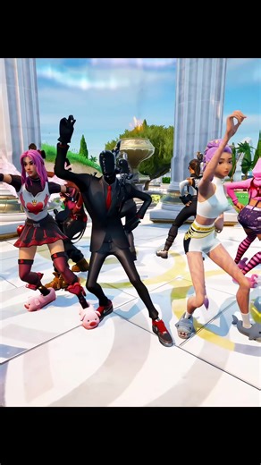 Ciel Bleu: Un Voyage Artistique en Danse et Couleurs