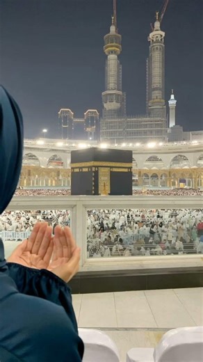 Beautiful naat #shorts#youtubeshorts#islamicvideo#viralvideo#youtubevideo#trending#love#naat#allah