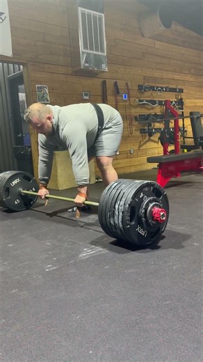 700lbs easy pr next step 800!!