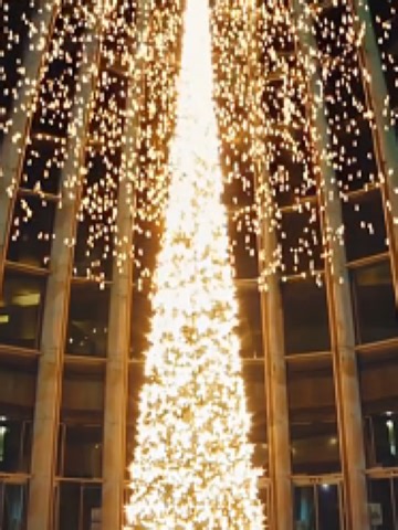 新宿住友ビル「三角広場」のクリスマスツリー！【幻想的で神秘的な日本の絶景・風景・名所】 新宿住友大厦“三角广场”圣诞树！【神奇而神秘的日本绝景·风景·名胜】 Shinjuku Sumitomo Building’s Triangle Square Christmas Tree【Mystical & Enchanting Scenery of Japan】 #幻想 #神秘 #絶景 #風景 #癒し #幻想的な風景 #日本 #映え #エモい #旅行 #旅行好きと繋がりたい #旅行好き #新宿住友ビル #三角広場 #クリスマスツリー #イルミネーション #冬の風物詩 #東京夜景 #ロマンチック #クリスマス #幻境 #神秘 #绝景 #风景 #治愈 #新宿住友大厦 #三角广场 #圣诞树 #灯饰 #冬日风情 #东京夜景 #浪漫气氛 #illusion #fantasy #mystical #ShinjukuSumitomo #TriangleSquare #ChristmasTree #illumination #wintertradition #TokyoNightview #romantic