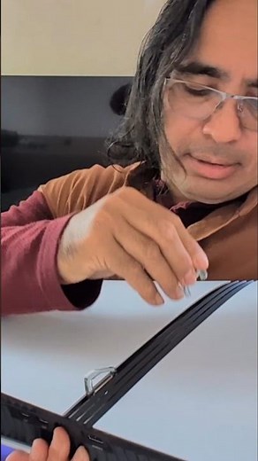 How to attach the horizontal stand to PS5 Pro?