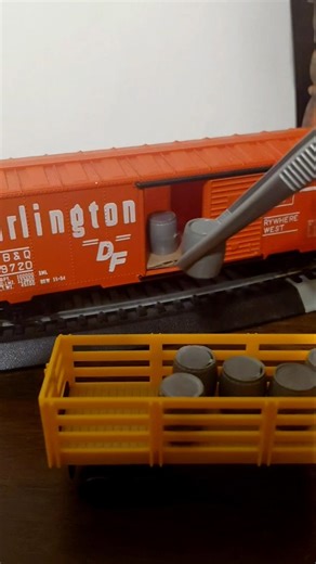 tyco boxcar loading and unloading video