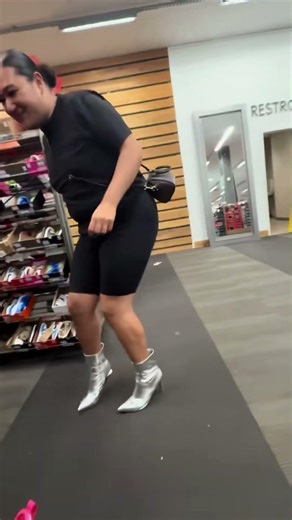 High heel failure #usa #prank #foryou #funny #haha