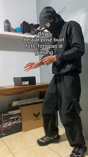 Inspirasi Pose Foto di Gunung untuk Pendaki