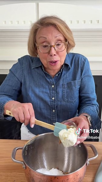 BUBBY’S PEANUT BUTTER - CHOCOLATE PIE I don’t know about the “Dad” in your life - but Mr Babs does not ask for much for Father’s Day, except for this pie. It takes no time to put it together, and it is super easy. You will impress that Dad in your life and everyone around the table with Mr Bab’s favorite dessert from the famed “Bubby’s” in NYC. We have enjoyed this pie since they opened in the 90s. INGREDIENTS: 1 Graham cracker crust PEANUT BUTTER MOUSSE 1 cup confectioners' sugar 1 cup creamy p