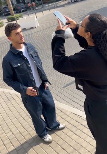 Modeling Debut Experience with Y Studios