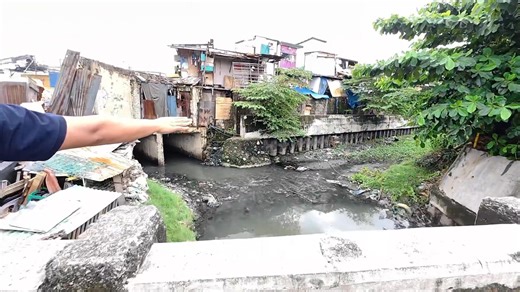 6.1K views · 53 reactions | Flooded rivers remind us — what we throw away always comes back. Keep it clean. ️♻️♻️♻️ Mayor Nestor Archival Cebu City  Drone: WanderLens Aerials | 2SN Photos Edited By: 2SN Photos w/ Pres. Carl Omega Aerial, Atty. Jun & Cebu City Flood Council Members 헖헲헯혂 헗헿헼헻헲 험헻혁헵혂혀헶헮혀혁혀 #Cebu #CebuCity #LetsKeepItClean #CarlOmegaAerial | Carl Omega Aerial | Facebook