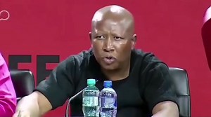 The EFF is the only political organization that is not funded by White Monopoly Capital. No WMC racist can just wake up and disrespect Julius Malema anytime they feel like it. Malema hasn’t eaten Stellenbosch or WMC money, unlike their puppets Ronald Lamola, Herman Mashaba, and others. People should Know the difference! ✊🏾 | Andile Gogoda
