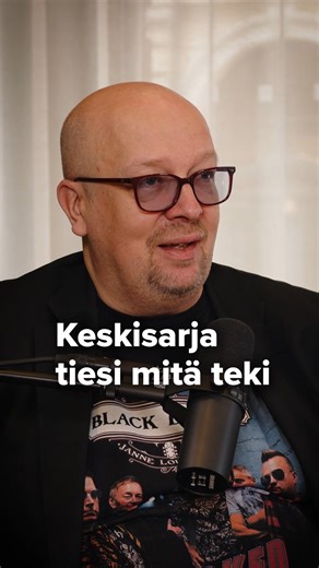 Teemu Keskisarja päätyi jälleen kohun keskelle kerrottuaan TET-harjoittelijan haastattelussa, että eduskunnassa on aika vähän mitään hyödyllistä tekemistä. Sanna Ukkolan Raati-ohjelmassa vieraillut Aki Pyysing ei usko, etteikö Keskisarja olisi tiennyt mitä tekee antaessaan kommentin videolle. Kuuntele koko keskusteluohjelma, jossa Ukkolan ja Pyysigin lisäksi mukana toimittaja Ivan Puopolo. Käsittelyssä Keskisarjan lisäksi Kaisa Juuso, Päivi Räsänen sekä Erkki Liikanen. Jakso kuunneltavissa Asias