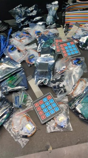 Unboxing Arduino kit