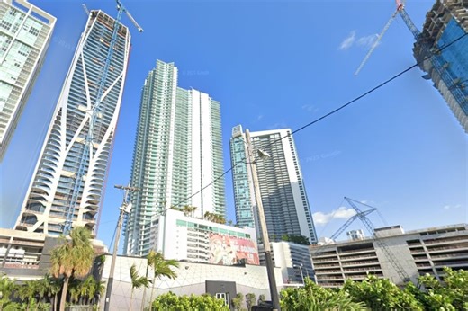 Downtown JEM Tower Breaks Free of Its Podium at Miami Worldcenter