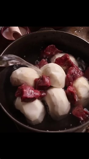 A regular folks’ supper from 1820 🍲✨ St,ep back 200 years into everyday American life #fyp #usa #earlyamerican #historytok #colonialcooking ”