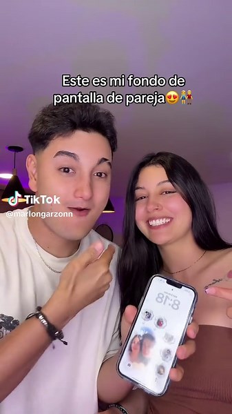 Fondo de Pantalla de Pareja Aesthetic y Colorido